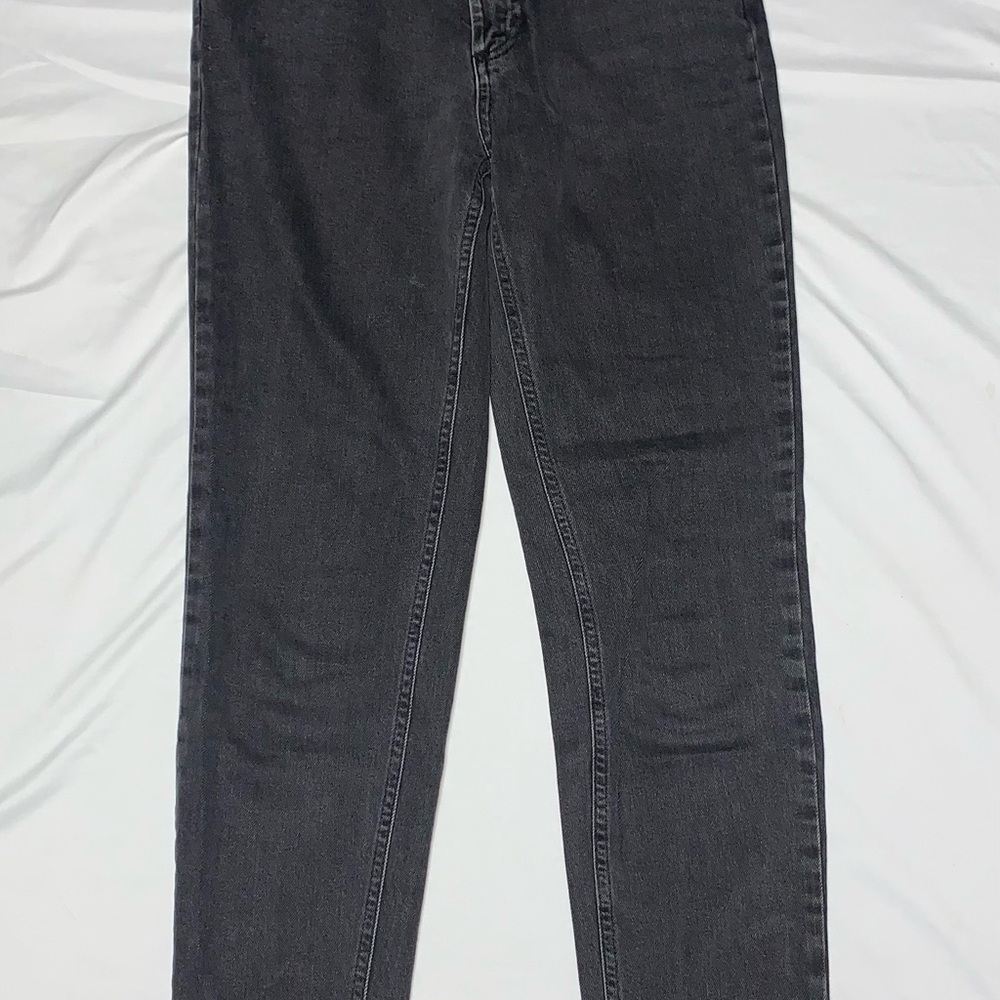 BDG Mom Jeans - Faded Black